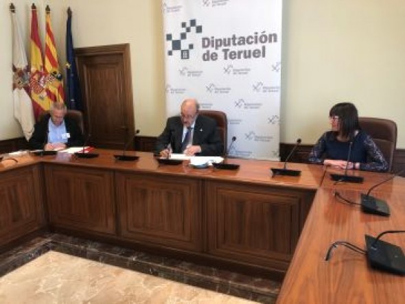 La Diputación de Teruel subvenciona con 40.000 euros el proyecto de economato social de Cáritas Diocesana