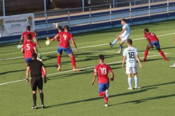 El CD Teruel no subirá a Segunda B tras perder ante el Brea (1-2) en el descuento