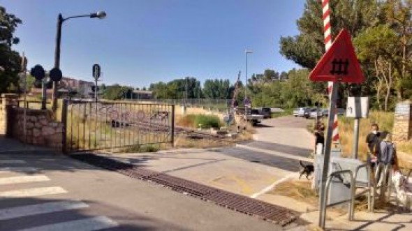 Adjudicada la revisión del proyecto para suprimir el paso a nivel a la entrada de la estación de Teruel
