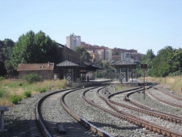 Ábalos no contempla el baipás del Cantábrico Mediterráneo por Teruel para evitar las mercancías por la ciudad