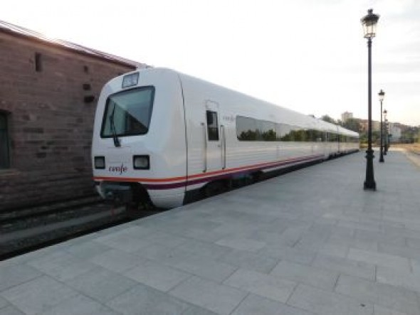 Los TRD modificados vuelven a la línea de Teruel para reforzar los servicios