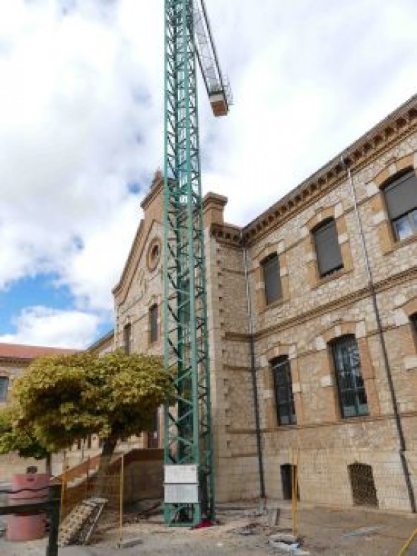 Agentes de la Policía Nacional abortan un intento de suicidio en Teruel