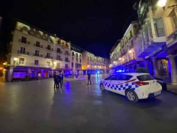 La Policía Local de Teruel notifica 21 denuncias en una hora este jueves