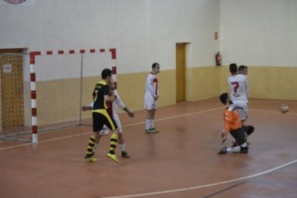 Un solo partido disputado por el plante de los clubes en de Tercera de Fútbol Sala