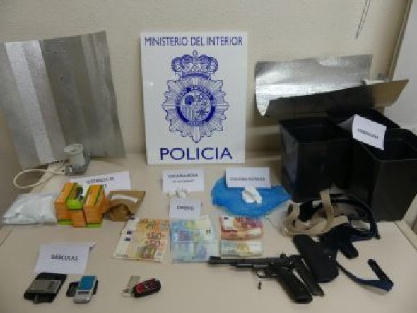 La Policía Nacional detiene a una persona en Teruel por tráfico de drogas y tenencia ilícita de armas