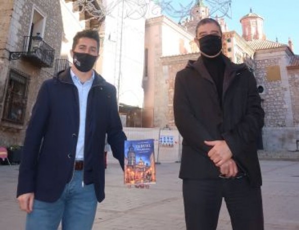 Juan Villalba presenta un libro de viajes que recorre las calles de Teruel descubriendo curiosidades hasta ahora inadvertidas