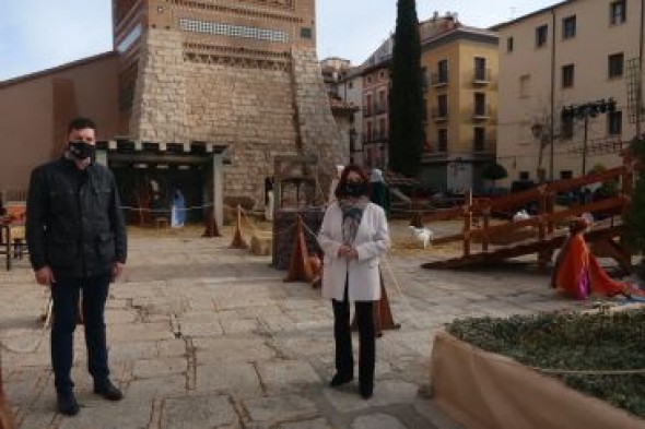 Abre al público el belén gigante de la plaza del Seminario de Teruel