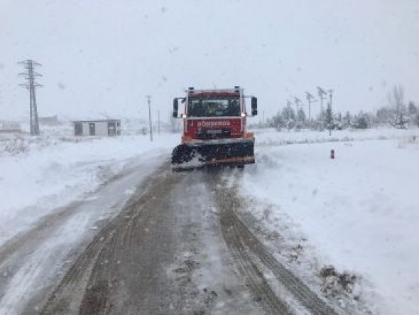 Seis carreteras intransitables y 117 con cadenas en la red viaria provincial