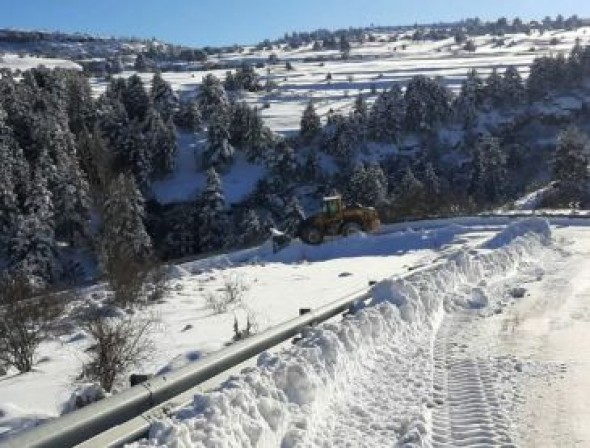 La Diputación pide especial atención en las carreteras por la formación de placas de hielo