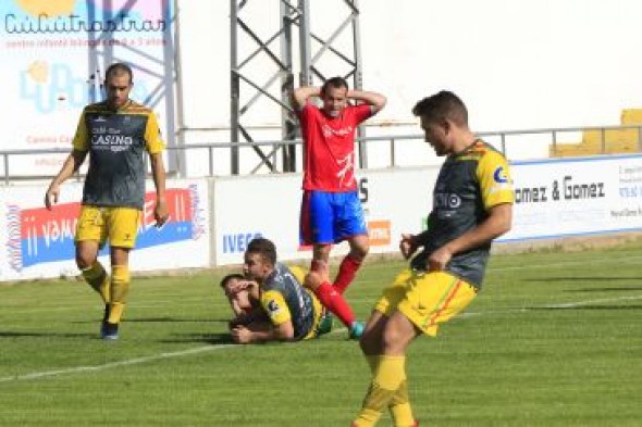 Carlos Javier ya ejerce como nuevo jugador del CD Teruel