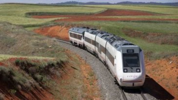 Licitada la instalación de la línea aérea de contacto en el tramo Zaragoza-Teruel del tren