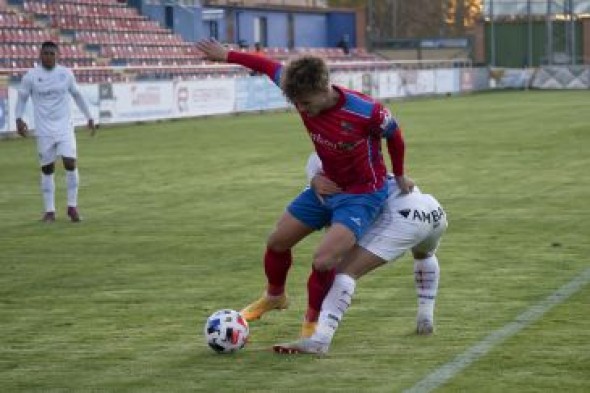 Empate sin goles en la visita del CD Teruel a Huesca