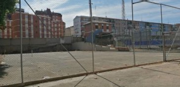 El Ayuntamiento hará unas pistas de vóley playa en el complejo de Pinilla