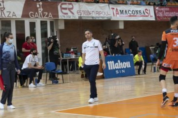 El Club Voleibol Teruel y Miguel Rivera quieren renovar sus votos