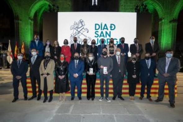 La DPT entrega la Cruz de San Jorge a título póstumo a Santiago Lanzuela y Joaquín Carbonell