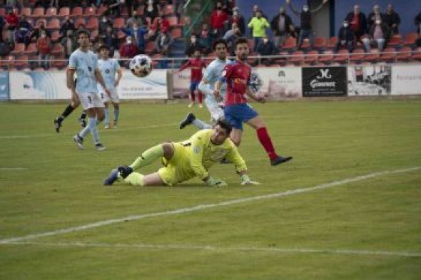 El CD Teruel gana su cuarto título de liga al empatar en Cuarte y aprovechar la derrota del filial del Huesca