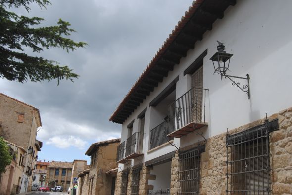 Las farolas de Rubielos muestran la historia más íntima de sus habitantes