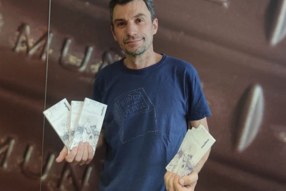 Chencho Muñoz,  responsable de la Confitería Muñoz de Teruel: “Elaborar chocolate con aroma de lavanda ha sido un desafío muy importante”