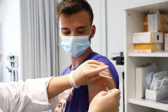 Los sectores sanitarios de Teruel y Alcañiz recibirán esta semana más de 5.300 dosis de vacunas