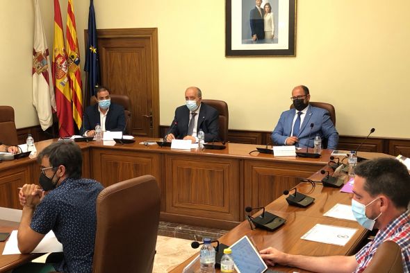 La Diputación de Teruel aprueba la apertura de dos nuevas líneas de ayuda para administración electrónica y salas de lectura