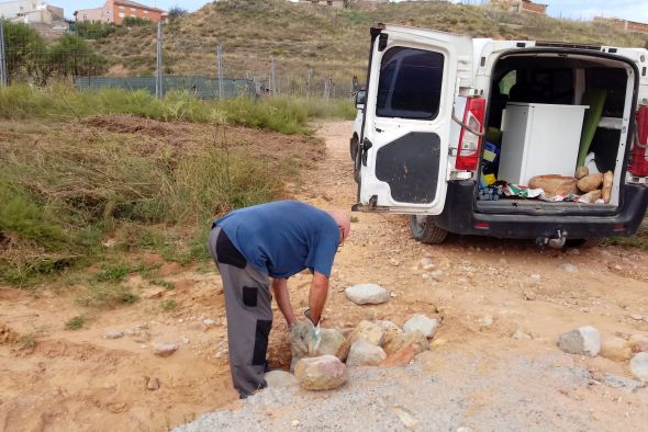 Los vecinos de San Blas piden la limpieza de la rambla para evitar desbordamientos