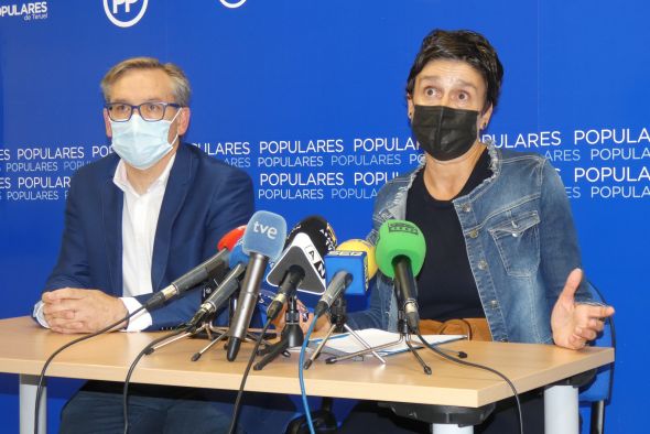 El PP exige contratos atractivos y estables para médicos en Teruel