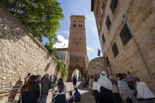 Arrancan las visitas teatralizadas sobre las crónicas y leyendas de la villa de Teruel