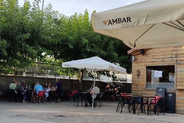 Los hosteleros turolenses, contentos con los cambios en las restricciones, especialmente con el consumo en barra y el baile