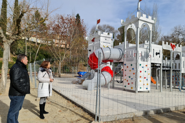 El nuevo juego infantil de temática medieval del Parque de Los Fueros ya está casi finalizado