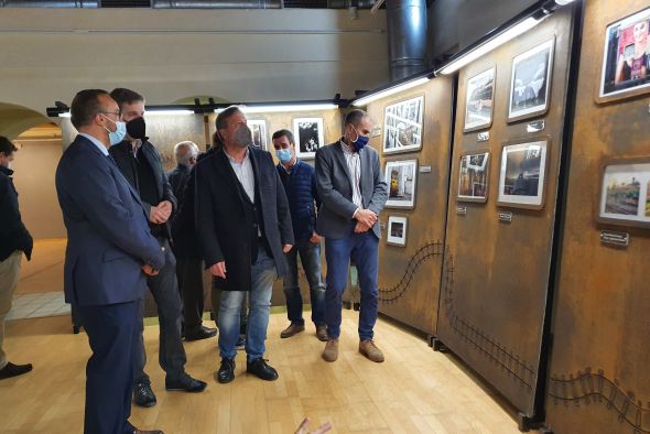 Soro inaugura en Alcañiz la exposición Caminos de Hierro que impulsa la Fundación de Ferrocarriles Españoles