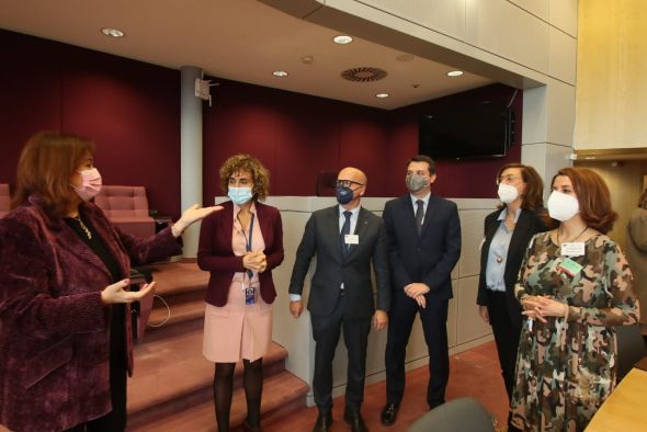 La alcaldesa de Teruel reclama a Europa la necesidad de tener en cuenta a las zonas de escasa densidad de población en el reparto de fondos