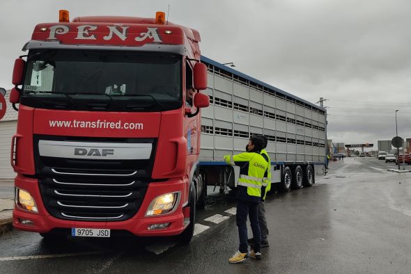 Los camioneros autónomos comienzan el paro indefinido con piquetes informativos