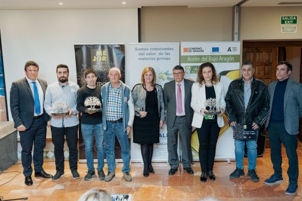 La almazara Apadrinaunolivo.org consigue el premio al Mejor Aceite del Bajo Aragón 2022