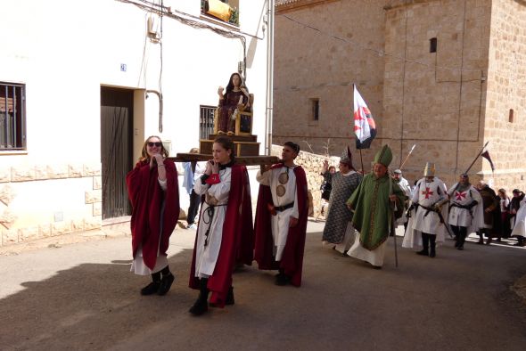 Alfambra recupera su Encomienda de Montegaudio con unos 500 participantes