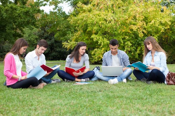 Caja Rural de Teruel facilita el acceso a estudios universitarios con una nueva línea de financiación