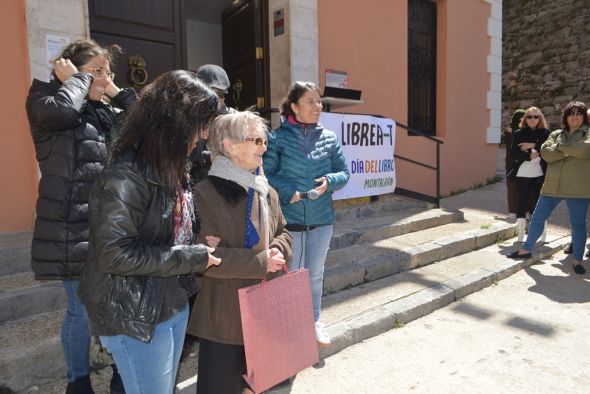 Montalbán recupera la celebración del Día del Libro con letras y música