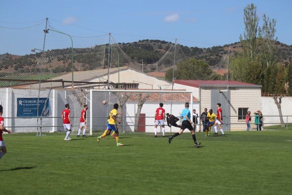 El Calamocha pierde en el último partido de liga y se complica aún más su permanencia en Tercera