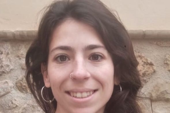 Elena Castellano, técnica del Área de Clima y Energía de Amigos de la Tierra-Aragón: Queremos cambiar el sistema energético y eso se consigue cuando se implica la ciudadanía