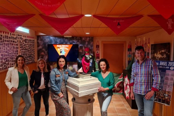 La Peña El Disloque inaugura 'El Rincón de mi Peña' en el Museo de la Vaquilla de Teruel
