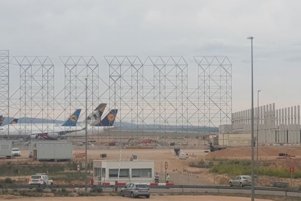 El Aeropuerto de Teruel amplía el servicio de vigilancia y seguridad de las instalaciones