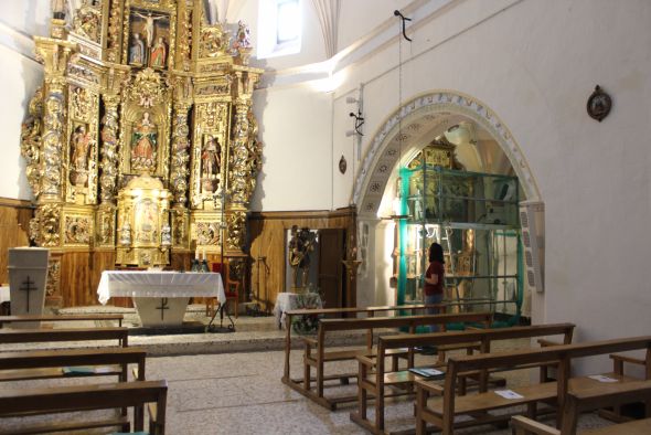 Torremocha culmina la restauración integral de los cinco retablos de la iglesia parroquial