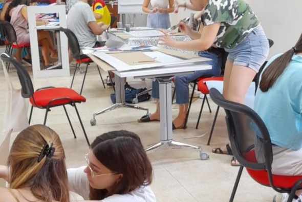 Cámara Teruel forma a 42 jóvenes como monitores de tiempo libre