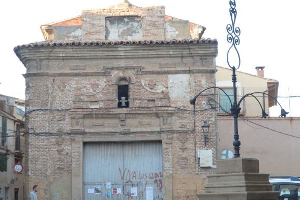 Alloza quiere que la ermita de San Blas recupere su aspecto anterior al almacén