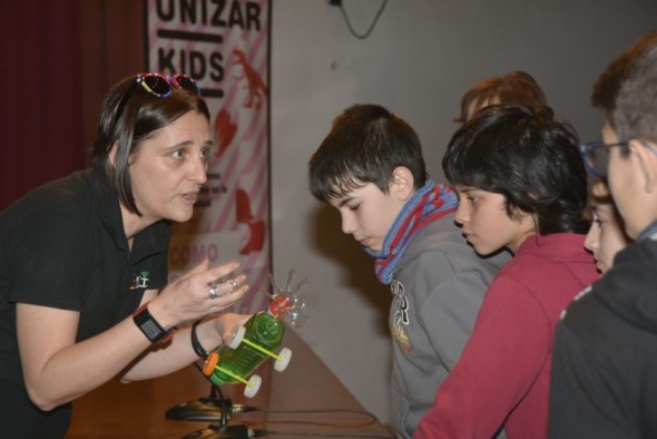 Alumnos de 6º de Primaria, invitados a participar en Unizar Kids para conocer 'Cómo será la vida en 2075'