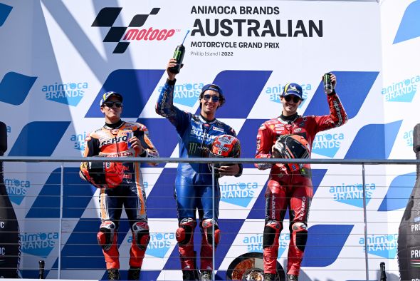 Alex Rins gana en Phillip Island