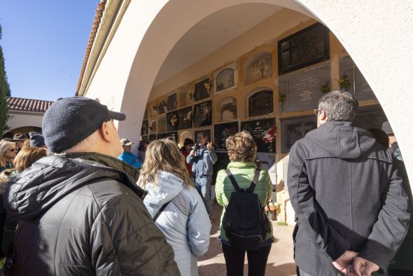 Hay mucha historia en este cementerio, muchos personajes del callejero están aquí