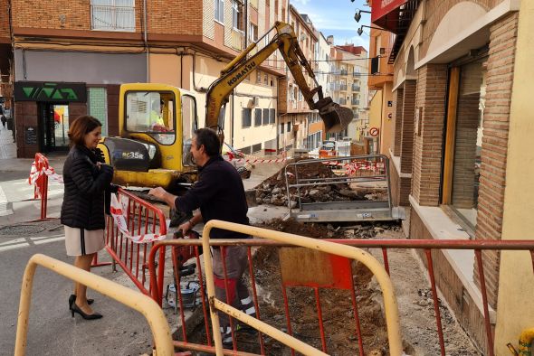 El Ayuntamiento de Teruel inicia las obras en las aceras de la calle Las Viñas para mejorar la accesibilidad