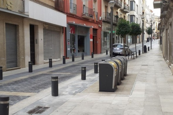 Los contenedores de la calle Mayor de Alcañiz ya están soterrados