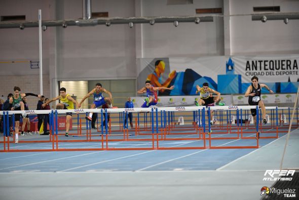 Alejandro Lozano y Adrián Torrente dan la talla en el Campeonato de España de clubes sub-20 en pista