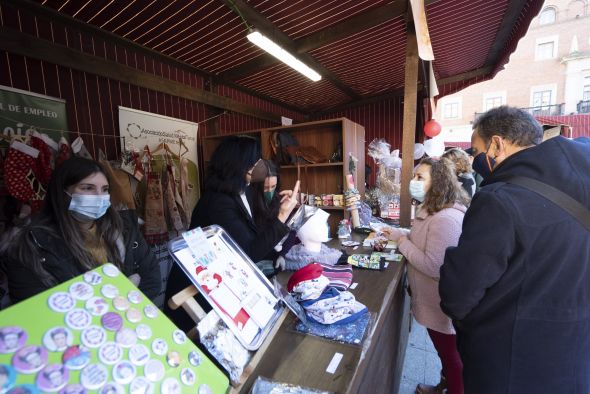 El Mercadillo Solidario de Teruel se amplía y acogerá a 18 asociaciones